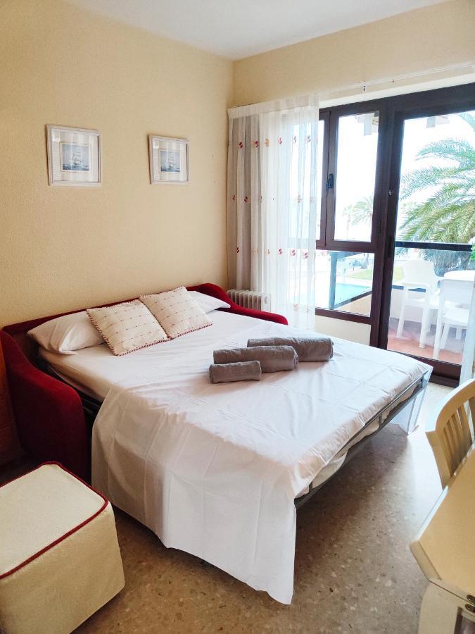 Aloha Playa Apartment With Ocean Views And Pools Benalmadena Bagian luar foto