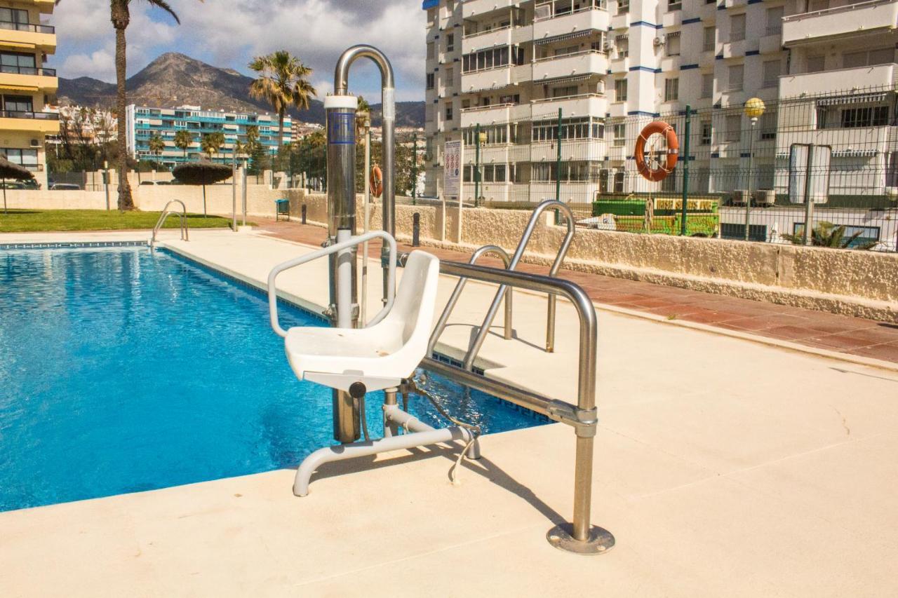 Aloha Playa Apartment With Ocean Views And Pools Benalmadena Bagian luar foto
