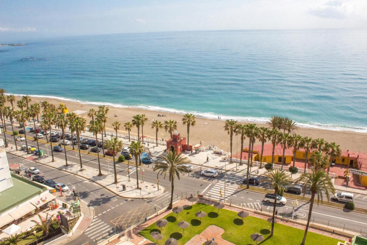 Aloha Playa Apartment With Ocean Views And Pools Benalmadena Bagian luar foto